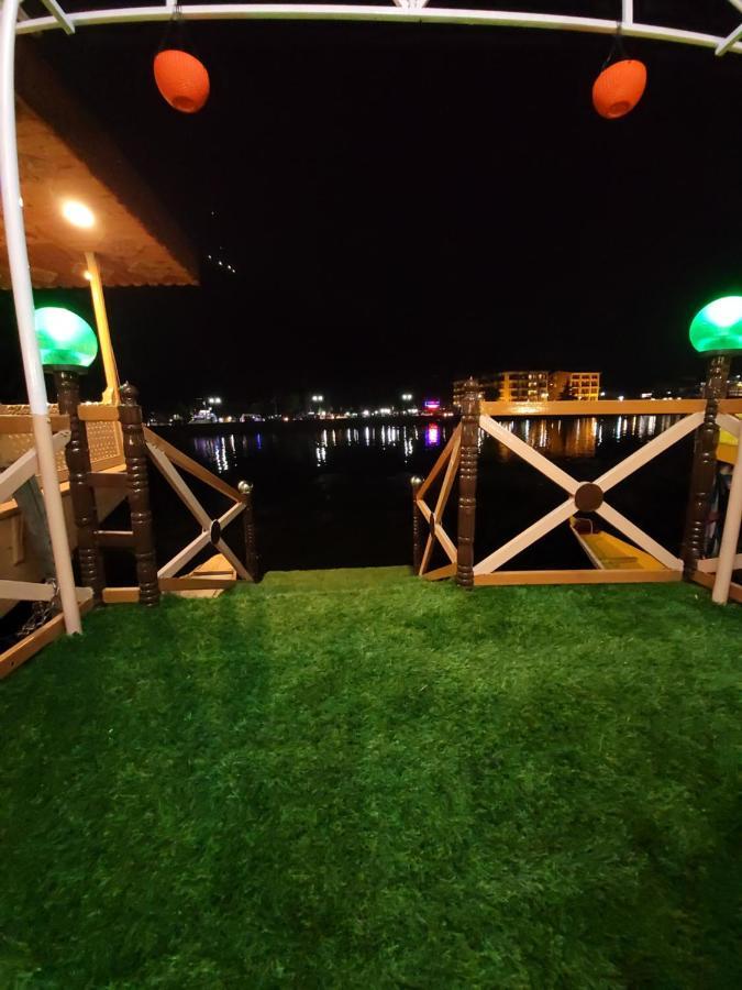 Tashkand Houseboat Srīnagar Zewnętrze zdjęcie