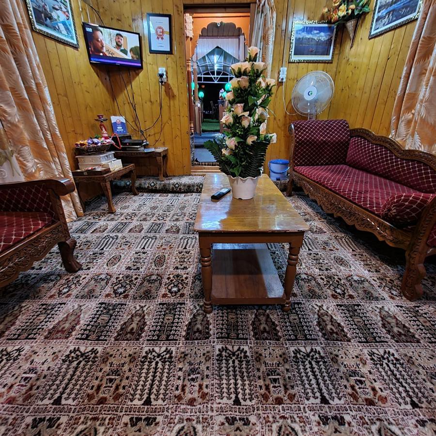 Tashkand Houseboat Srīnagar Zewnętrze zdjęcie