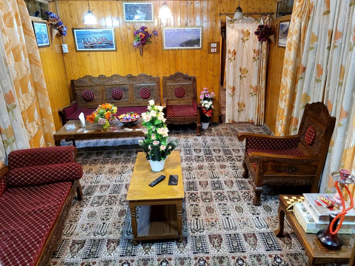 Tashkand Houseboat Srīnagar Zewnętrze zdjęcie