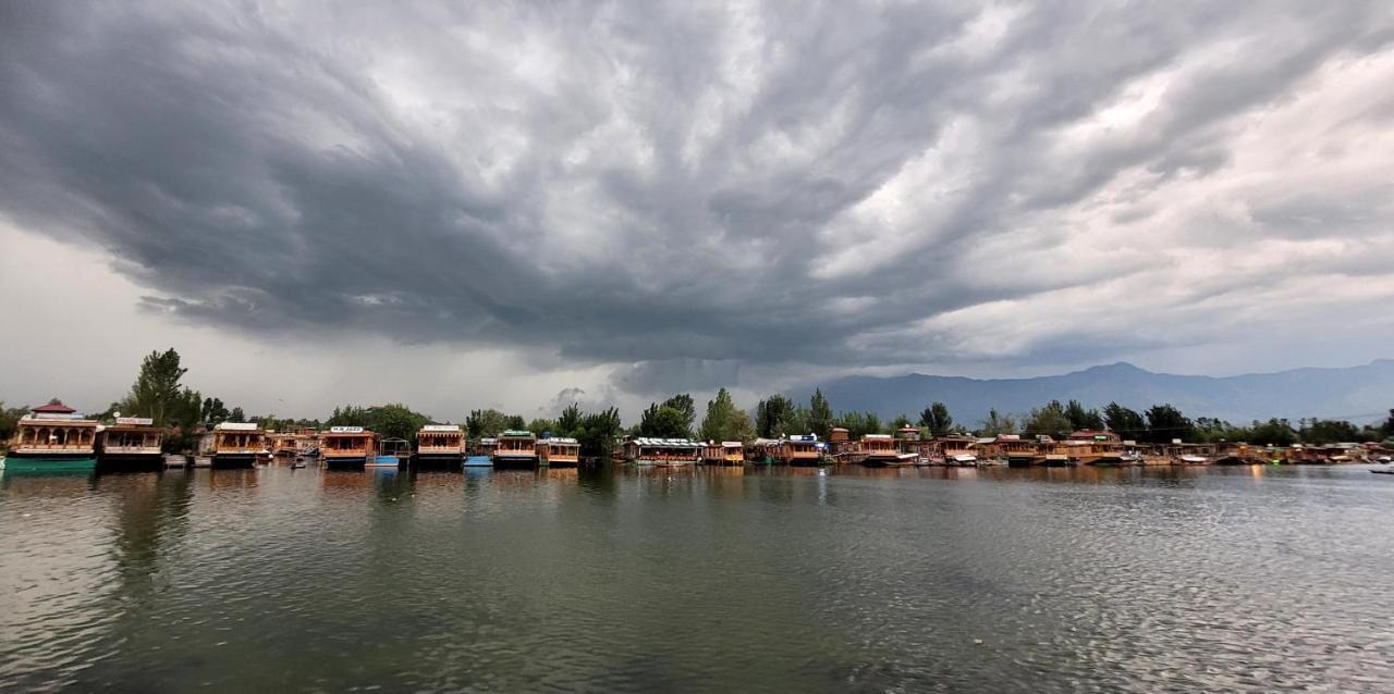 Tashkand Houseboat Srīnagar Zewnętrze zdjęcie